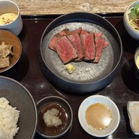 肉割烹 SHUN - 