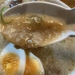 下頭橋ラーメン - すごい背脂量！