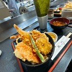 天麩羅の里　天 - 大海老天丼3本