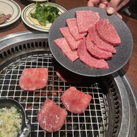 Yakiniku BarBies - 