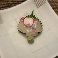 日本料理 一扇 - 造り（鯛の重ね盛り）