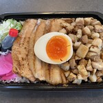 プルプル弁当 - ハーフ＆ハーフ（大盛り）