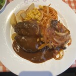 どんぐり - ハンバーグとガーリックチキンソテー