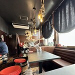 RAMEN HITONI YASASHIKU - 【店内】