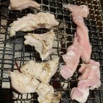 七厘 - 右側が上ホルモン