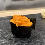 札幌魚河岸 五十七番寿し - バフンウニ