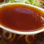 幸楽苑 - 郡山ブラックラーメンのスープ