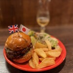 THE GRABBER hamburger pub - ROYAL CROWN BUTTER BURGER（ダブルパティ）