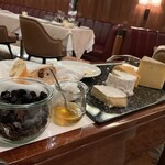 北斎 FINE DINING - 料理　食後のチーズのサービス