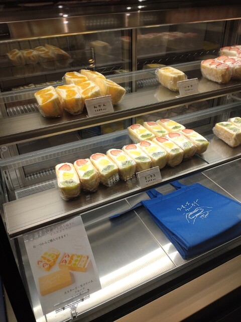 YORKYS Creperie Nagoya Ten photo 4