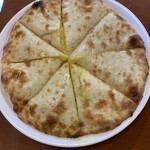 DURGA - 日替わりカレーセット　800円　チーズナンに変更＋200円