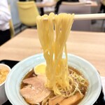 ワールド キッチンズ - 醤油ラーメン