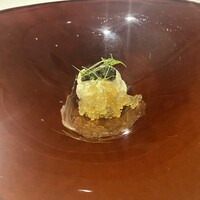 レザン ドール - コンソメジュレ、キャビア