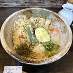 うどん仁兵衛 - 野菜天のぶっかけ冷うどん＋温玉♪︎