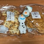 播磨屋本店 - 料理写真:自分用にも、2袋買いました　※どちらも、pちゃんのお勧め