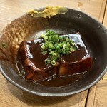 大衆酒場 治兵衛 金山駅店 - どて煮　豆腐