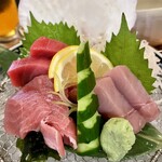 吟醸マグロ - ¥2,500クーポンの刺し盛り3種
