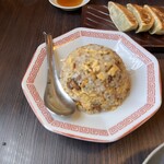 AKIHA麺屋 粋翔 - セットメニューのチャーハン。　今日も香ばしくてうまかったです。　写真、ピントが外れてました。