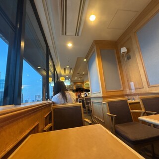 kiefel cafe dining_2