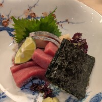 割烹　梅津 - 中トロと鰺