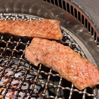 牛刺しと焼肉 仔虎 - 