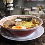 自家製麺 ら～めん かり屋 - 中華そば