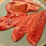 TANAKA YAKINIKU RESTAURANTE - 