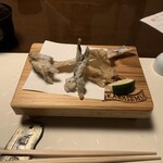 翡翠之庄 - この骨せんべいも絶品です