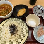 なか卯 - 月見温たま旨辛牛肉つけうどんととり天
