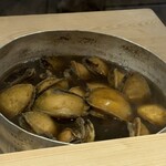 鮨 一二郎 - 煮鮑仕込み中