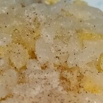 開楽 - チャーハンに胡椒振り掛け