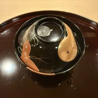 よし澤 - 松茸、甘鯛、里芋団子、柚子の生麩の蒸し物