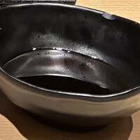 品川 鮨まつもと - 食器の欠け
                    これはとても残念に思いました