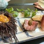 割烹旅館 若松 - 料理写真:雲丹さんに眼が行きますが、ローストビーフと鱈が旨かった！