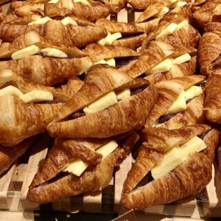 BAKERY RESTAURANT C_1