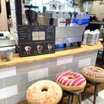 メロウ ブラウン コーヒー - ティクアウト売り場。