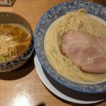 麺屋 喜八 - 羅臼昆布水のつけ麺（塩） 麺2玉