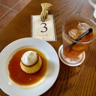 ELEVENSES TEA ROOMS - The stylish clip for the receipt