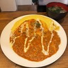 キッチンYAMITUKI - オムライスミートチーズ　980円