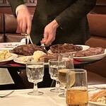 Hy's STEAKHOUSE - 