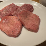 ビーフキッチン - 上タンと特選はらみ