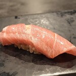 寿司栄 - 大トロ