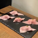 焼肉 坂の途中 - 