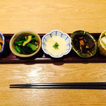 Torafuku - 五種の小鉢
