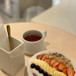 SO TARTE 表参道店 - アサイーボウルセット特に苺が美味しかった