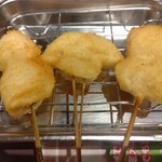 串かつ でんがな - 左から、じゃがいも？、れんこん2回目、豚バラです。