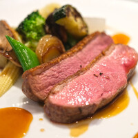 フローラ･ディ･マーレ - ランチコース 2750円 の合鴨むね肉のロティ ソース ビガラード