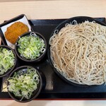 ゆで太郎 - 料理写真:1kgもり+コロッケ