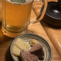 カルネジーオ イースト - 