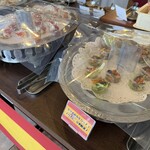 レストラン ヴァロリス - カツオのカルパッチョスパイシーな薬味添え